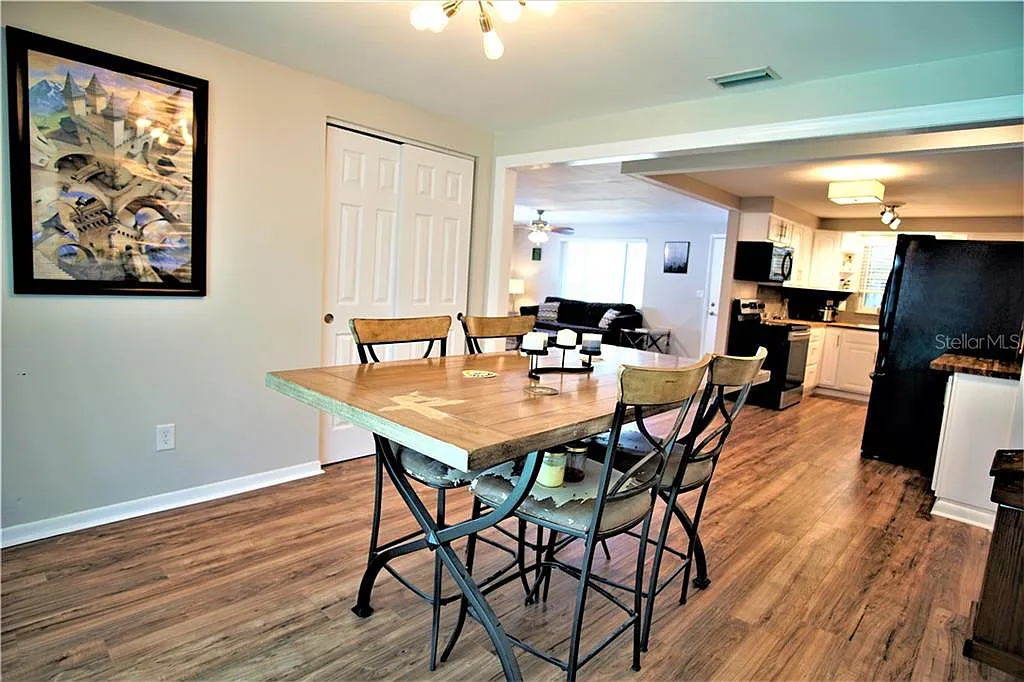 Dining  Area